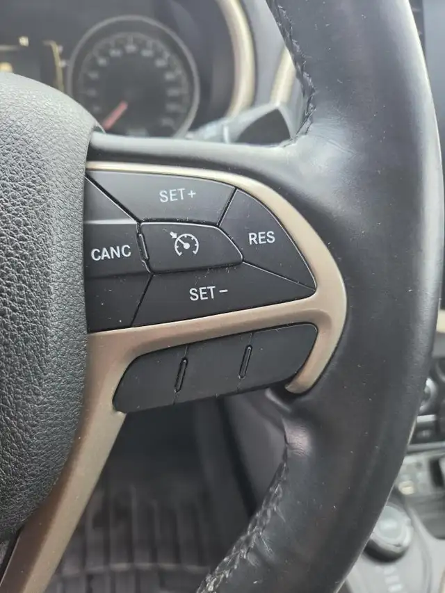 Jeep Cherokee NORTH 2014 NORTH BAS KILO 4X4 MAGS ECONOMIQUE - Photo 19