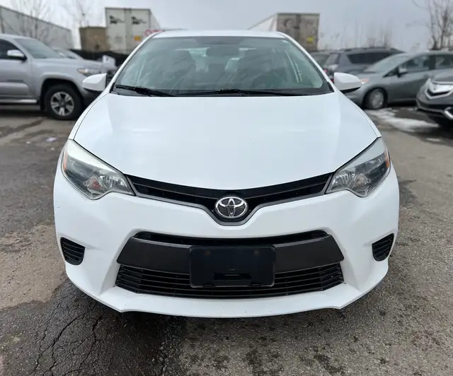 2015 Toyota Corolla LE - Photo 8