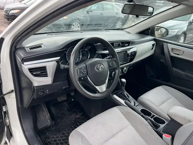 2015 Toyota Corolla LE - Photo 11