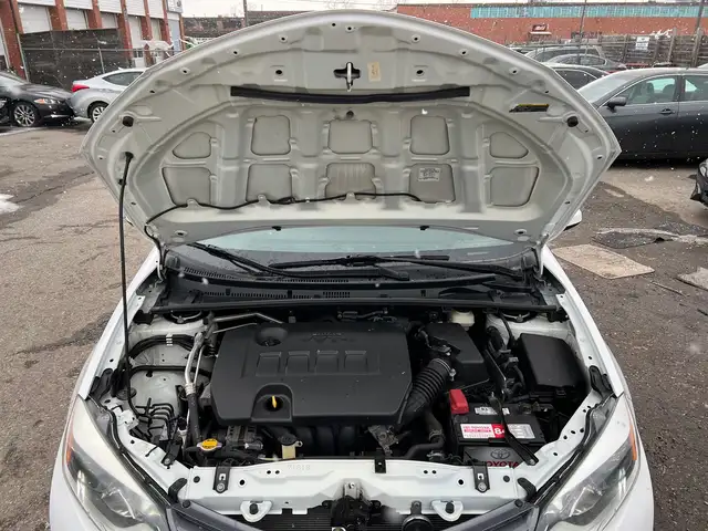 2015 Toyota Corolla LE - Photo 23