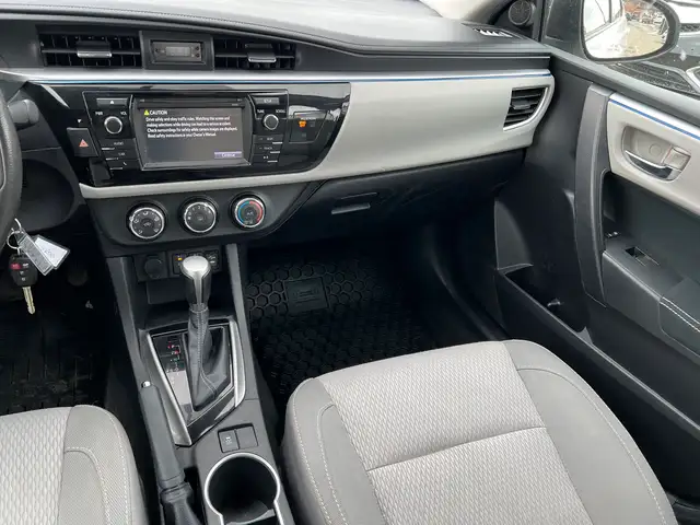 2015 Toyota Corolla LE - Photo 25