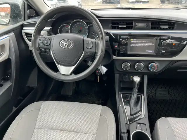 2015 Toyota Corolla LE - Photo 26