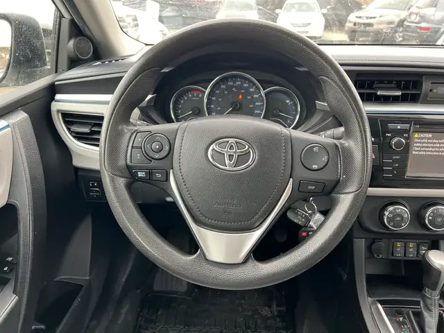 2015 Toyota Corolla LE - Photo 27