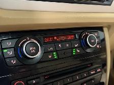 2014 BMW X1 xDrive28i - BLUETOOTH - PANORAMIC ROOF - HEATED SEAT - Photo 17