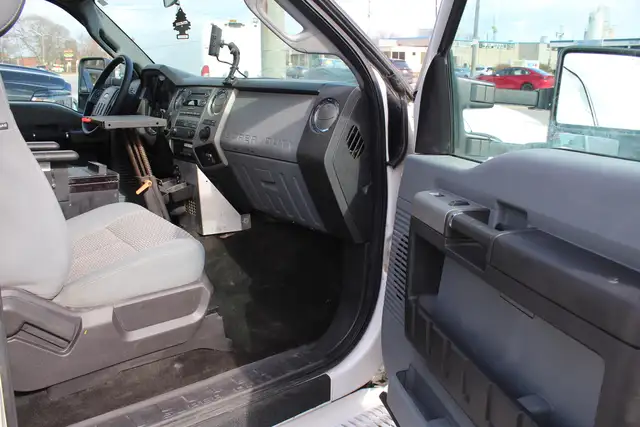 2015 Ford F-350 Super Duty XLT DRW UTILITY BOX INVERTER LADDER R - Photo 29