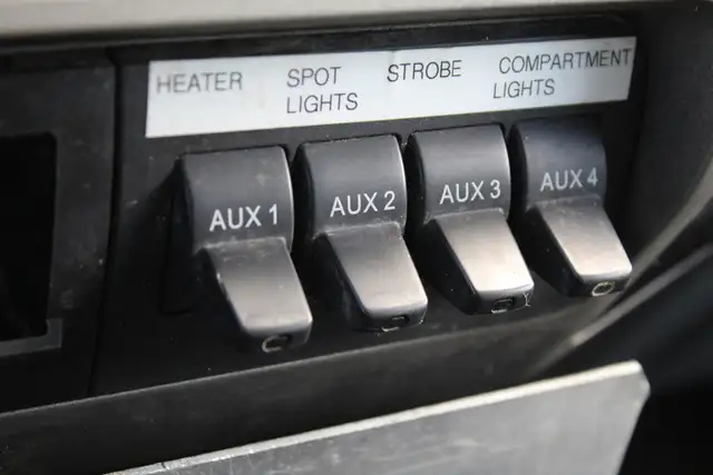 2015 Ford F-350 Super Duty XLT DRW UTILITY BOX INVERTER LADDER R - Photo 38