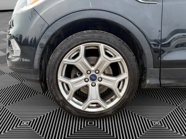 2018 Ford Escape TITANIUM | 4WD | 2.0L | NAVI | BACK-UP CAM | PA - Photo 9
