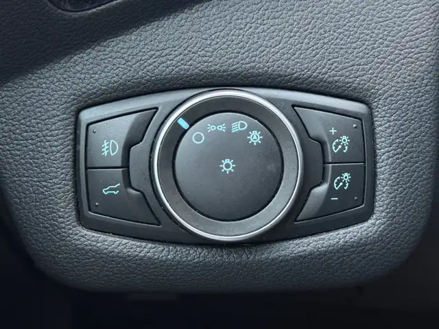 2018 Ford Escape TITANIUM | 4WD | 2.0L | NAVI | BACK-UP CAM | PA - Photo 28