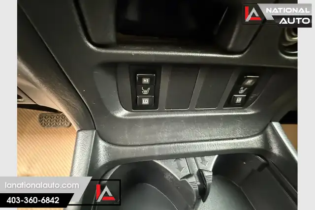 2005 Toyota RAV4 - Photo 12