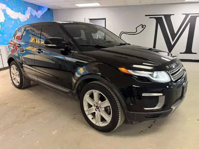 2017 Land Rover Range Rover Evoque 5dr HB SE - Photo 2