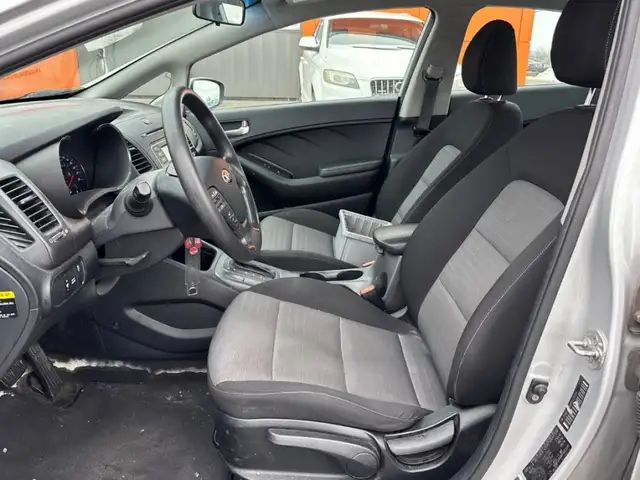 2015 KIA FORTE  LX  NO ACCIDENTS LX - Photo 6