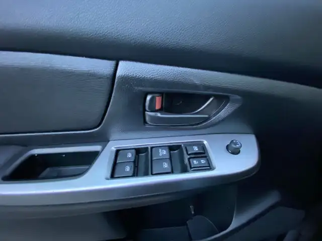 2016 Subaru Impreza 2.0i - AWD, BACKUP CAMERA, POWERED WINDOWS - Photo 12