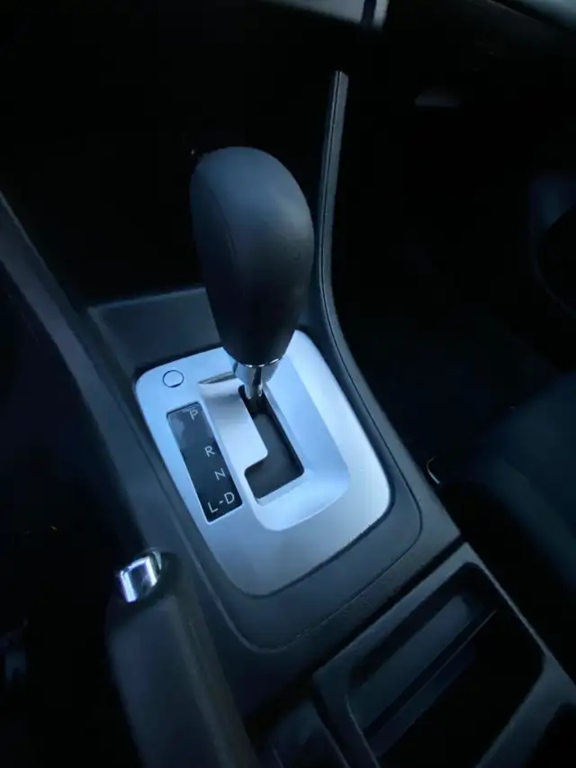 2016 Subaru Impreza 2.0i - AWD, BACKUP CAMERA, POWERED WINDOWS - Photo 16