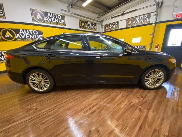 2014 Ford Fusion SE - SUNROOF, HEATED STEERING WHEEL, HEATED SEA - Photo 6