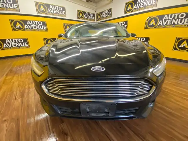 2014 Ford Fusion SE - SUNROOF, HEATED STEERING WHEEL, HEATED SEA - Photo 8