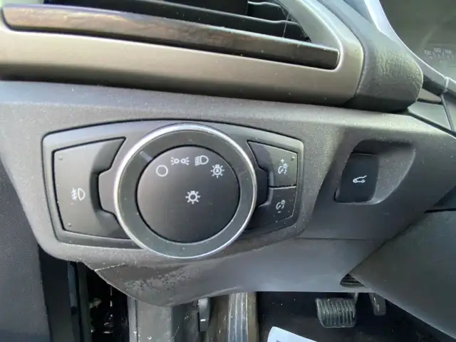 2014 Ford Fusion SE - SUNROOF, HEATED STEERING WHEEL, HEATED SEA - Photo 11