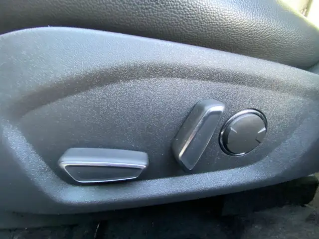 2014 Ford Fusion SE - SUNROOF, HEATED STEERING WHEEL, HEATED SEA - Photo 12