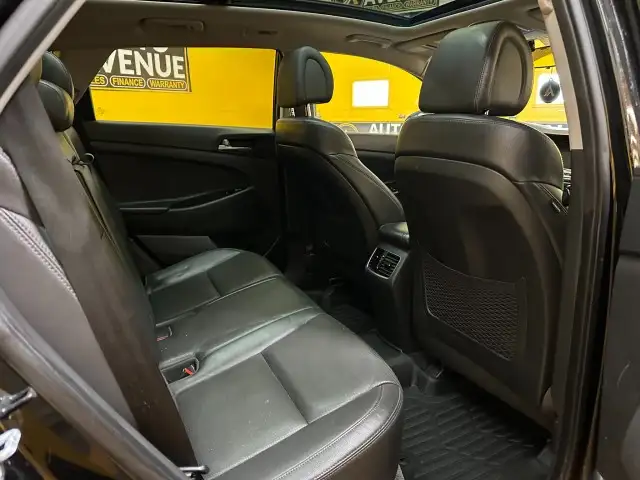 2017 Hyundai Tucson Ultimate - PANORAMA! NAVI! LEATHER! - Photo 13