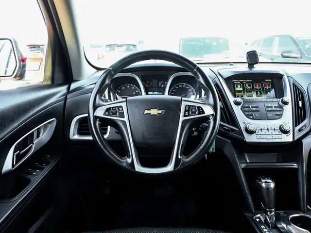 2017 Chevrolet Equinox LT AWD 2.4L - Photo 19
