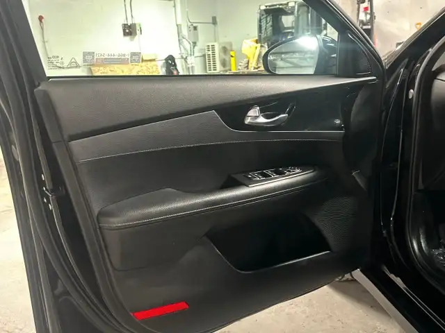 2021 Kia Forte EX EX| Reliable| Extended Warranties Available! - Photo 8