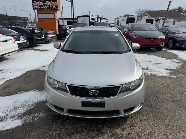 2011 Kia Forte5 SX, LEATHER, LOW KMS, CERTIFIED - Photo 8