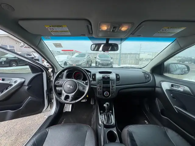 2011 Kia Forte5 SX, LEATHER, LOW KMS, CERTIFIED - Photo 11