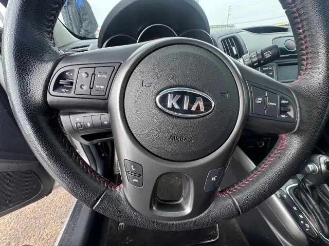 2011 Kia Forte5 SX, LEATHER, LOW KMS, CERTIFIED - Photo 14