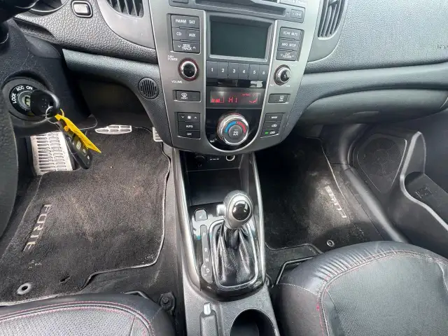 2011 Kia Forte5 SX, LEATHER, LOW KMS, CERTIFIED - Photo 15
