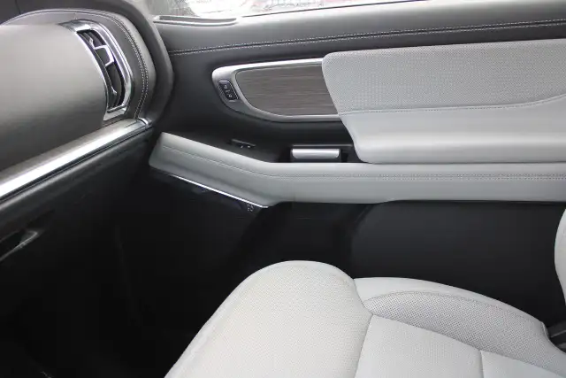 2025 Ford Expedition Platinum Max - Photo 19