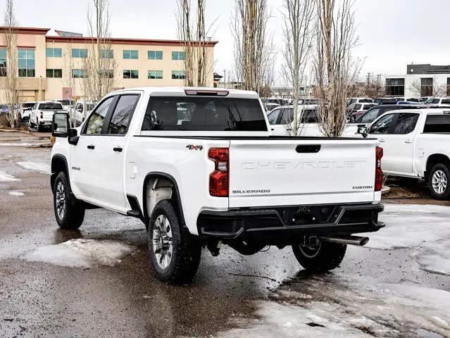 2026 Chevrolet Silverado 2500HD Custom - Photo 11