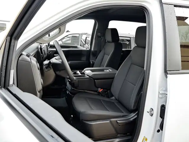 2026 Chevrolet Silverado 2500HD Custom - Photo 16
