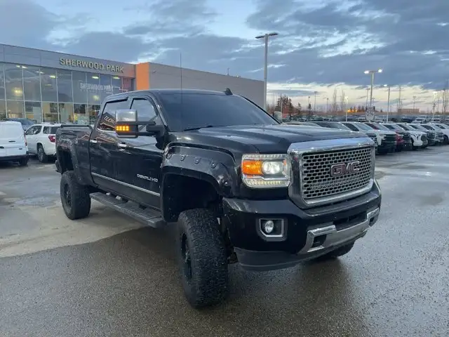 2015 GMC Sierra 3500HD Denali 6.0L Gas - Photo 2