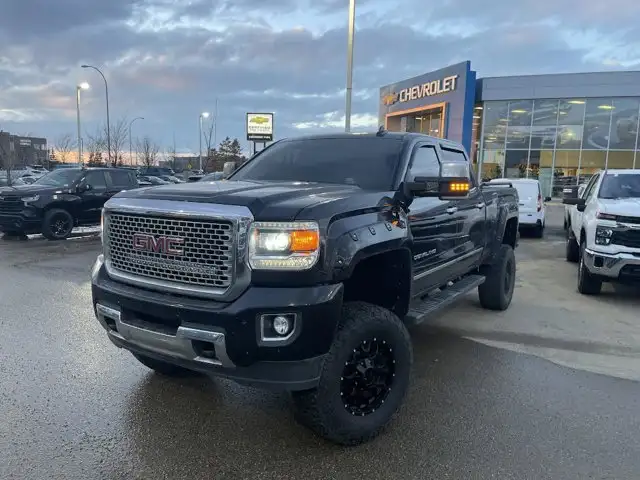 2015 GMC Sierra 3500HD Denali 6.0L Gas - Photo 3