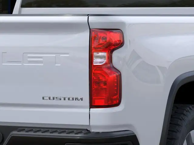 2026 Chevrolet Silverado 2500HD Custom - Photo 11