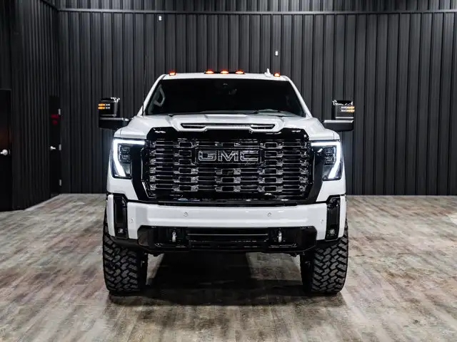 2026 GMC Sierra 3500HD Denali Ultimate | 3in Cognito Level - Photo 3
