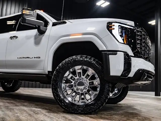 2026 GMC Sierra 3500HD Denali Ultimate | 3in Cognito Level - Photo 7