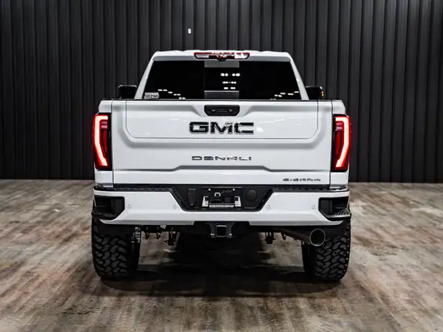 2026 GMC Sierra 3500HD Denali Ultimate | 3in Cognito Level - Photo 13