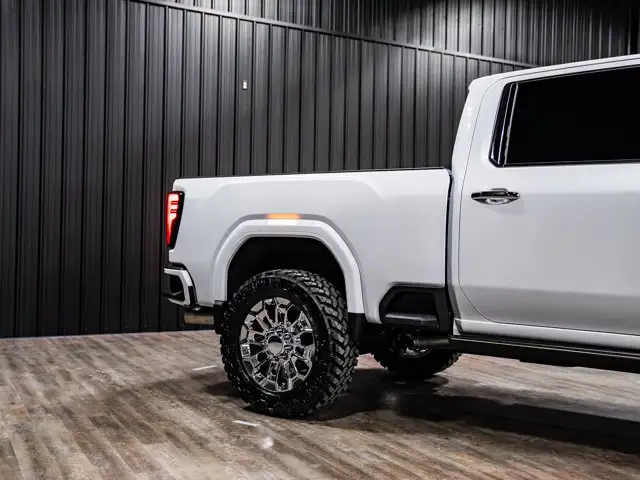 2026 GMC Sierra 3500HD Denali Ultimate | 3in Cognito Level - Photo 16