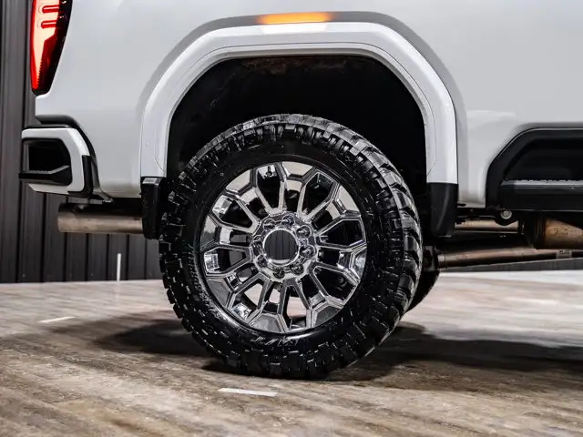 2026 GMC Sierra 3500HD Denali Ultimate | 3in Cognito Level - Photo 17