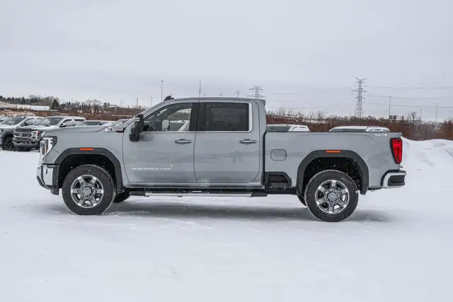 2026 GMC Sierra 3500HD SLE - Photo 5