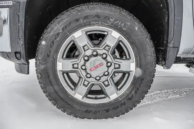2026 GMC Sierra 3500HD SLE - Photo 13