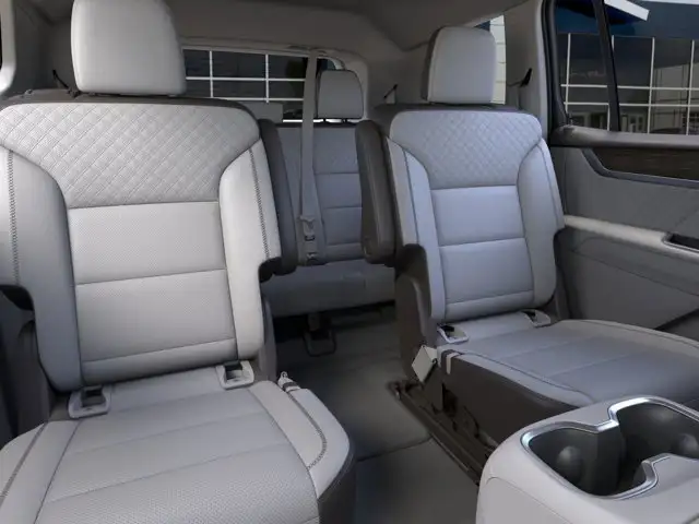 2026 GMC Acadia Denali - Photo 17