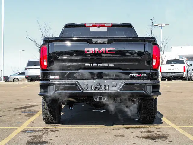 2026 GMC Sierra 1500 AT4X - Photo 7