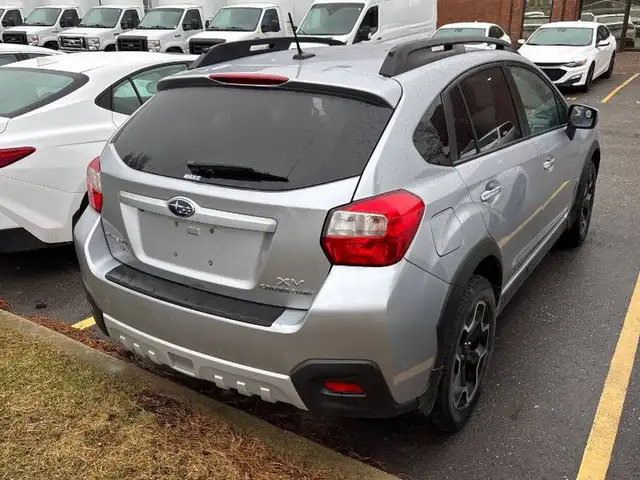 2015 SUBARU XV CROSSTREK 2.0I LIMITED | CLEAN CARFAX | LOADED - Photo 5