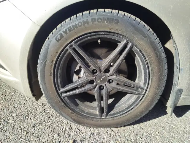 2017 Ford Fusion - Photo 9