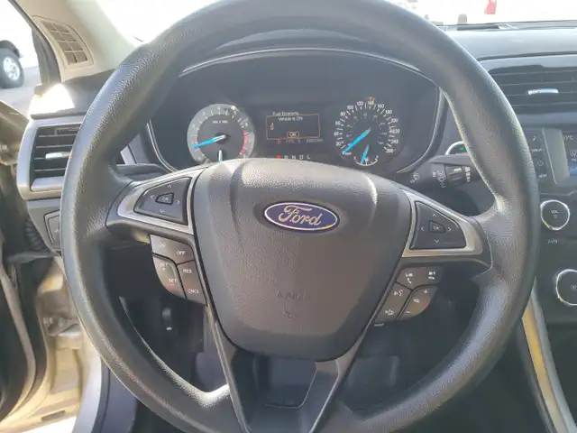 2017 Ford Fusion - Photo 18