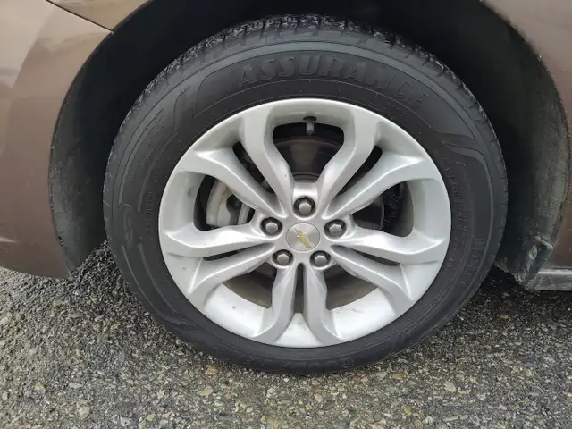 2019 Chevrolet Cruze - Photo 7