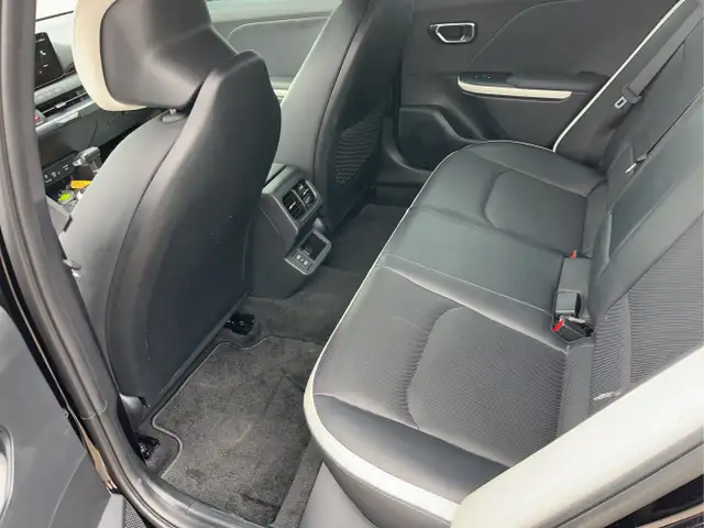 2025 Kia K4 - Photo 27