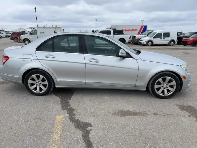 2008 Mercedes-Benz C-Class - Photo 4