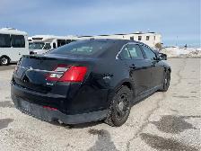 2017 Ford Taurus - Photo 5